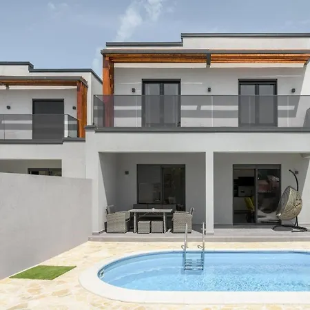 Villa Di Albona One *